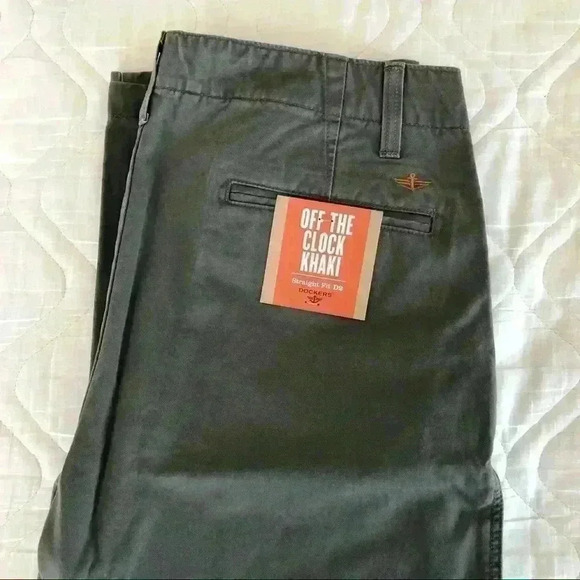 Green Dockers Straight-Fit Flat-Front Pants - Picture 4 of 6